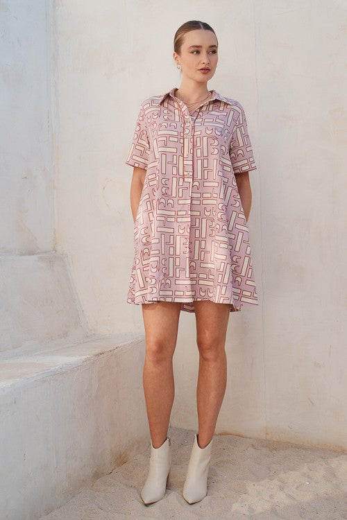 Abstract Pattern Mini Shirt Dress (Plus only)